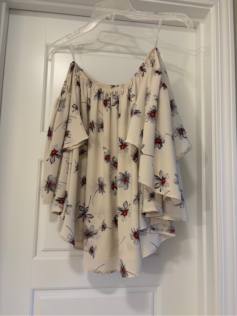 Floral Off-Shoulder Ruffle Shirt - Picture 6 of 6